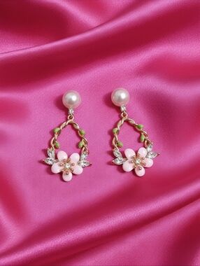 Freshwater Pearl Flower Drop Earrings with Leaf Accents, 925 Silver Needle